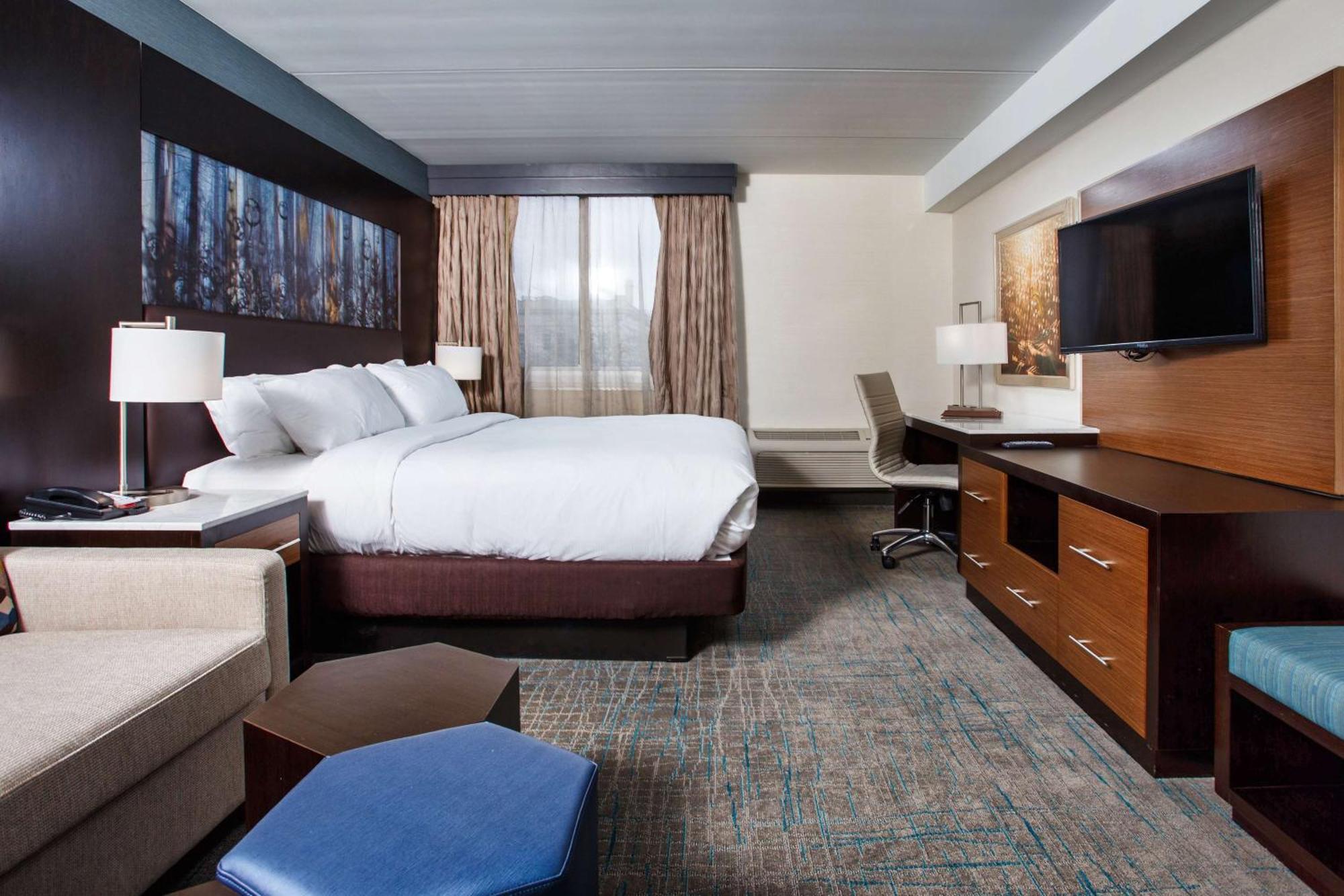 Doubletree By Hilton Neenah Bagian luar foto