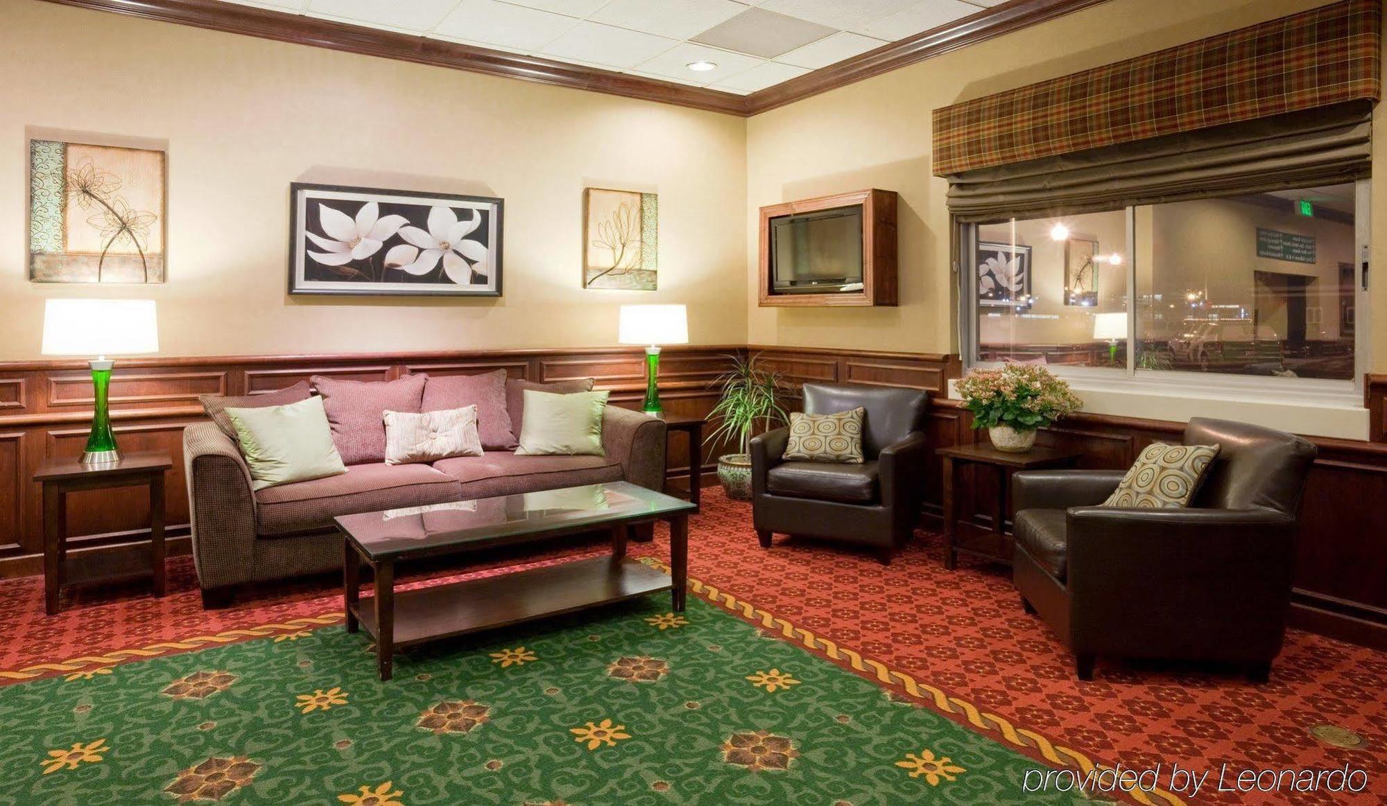 Doubletree By Hilton Neenah Bagian luar foto